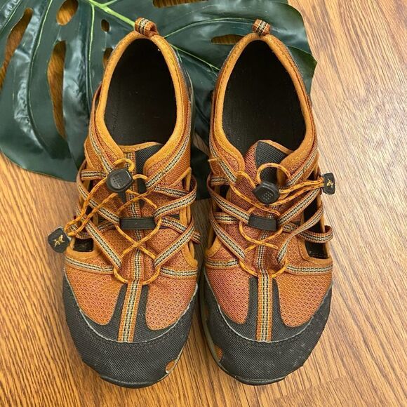 Chaco OutCross 2 Water Shoes Orange Kid's Size 4 - Picture 3 of 5